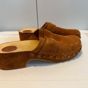 CHLOE Women's Suede Clog Mules in Brown